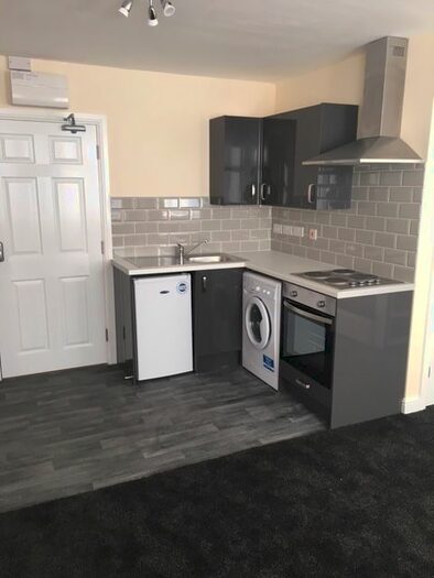 Studio To Rent In Queen Street, Wakefield, WF1