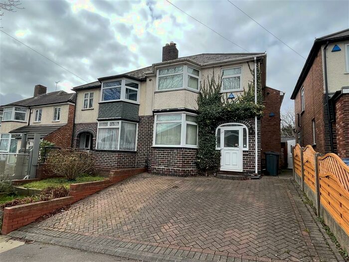 3 Bedroom House To Rent In Lindridge Road, Birmingham, B23