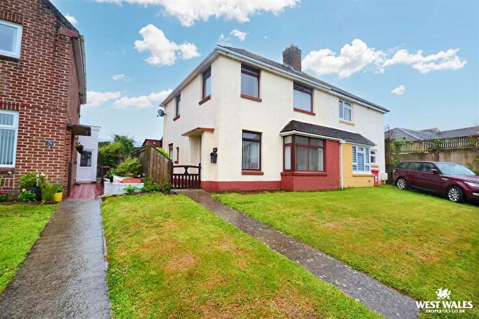 3 Bedroom Semi-Detached House For Sale In Rectory Avenue, Hakin, Milford Haven, SA73