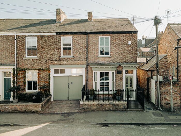 3 Bedroom End Terrace House For Sale In Vine Street, York, YO23