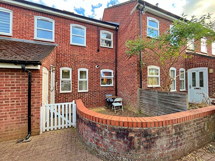 1 Bedroom Maisonette For Sale In Palmerston Road, HA3