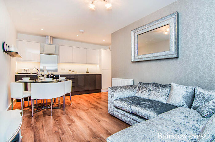 2 Bedroom Flat To Rent In Verve Apartments, Romford, RM1