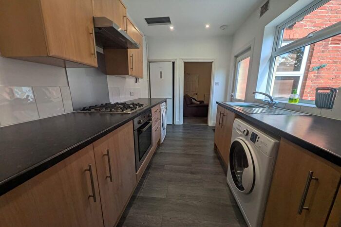 4 Bedroom Terraced House To Rent In Mona Street, Beeston, NG9