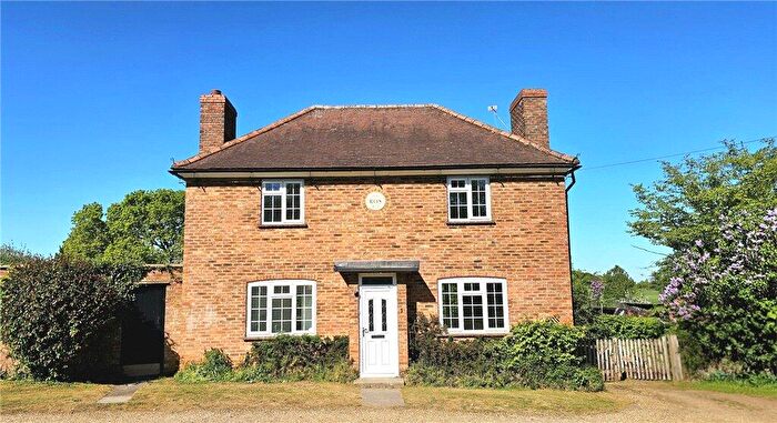 3 Bedroom Detached House To Rent In Richard Crescent, Bedford Road, SG18