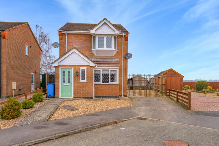 3 Bedroom Detached House For Sale In Gunfleet Close, Swineshead, PE20