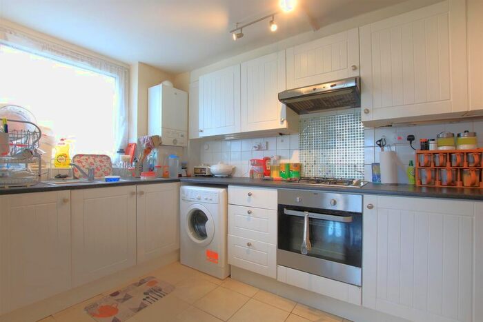 2 Bedroom Flat To Rent In Frank Towell Court, Feltham, TW14