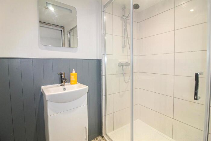 2 Bedroom Cottage To Rent In Allhallowgate, Ripon, HG4