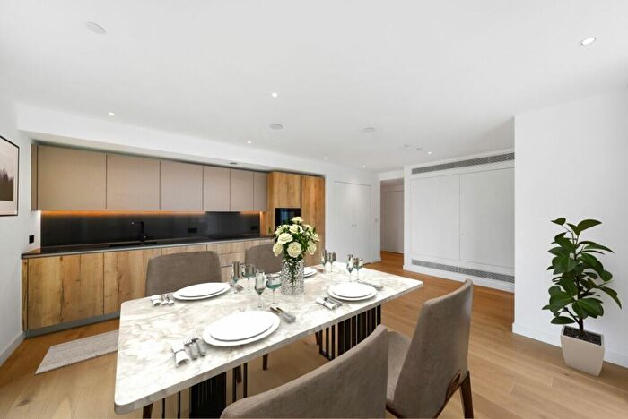 2 Bedroom Apartment For Sale In The City Collection, Makers Building, N1