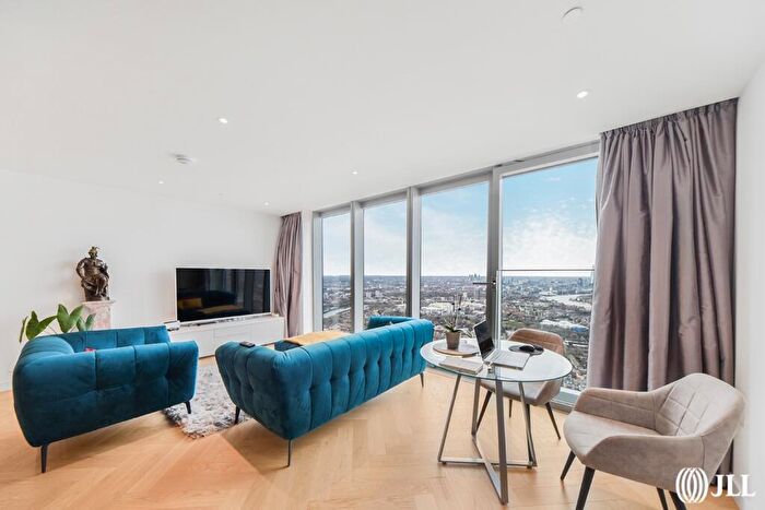 Flat To Rent In Landmark Pinnacle, Marsh Wall, E14