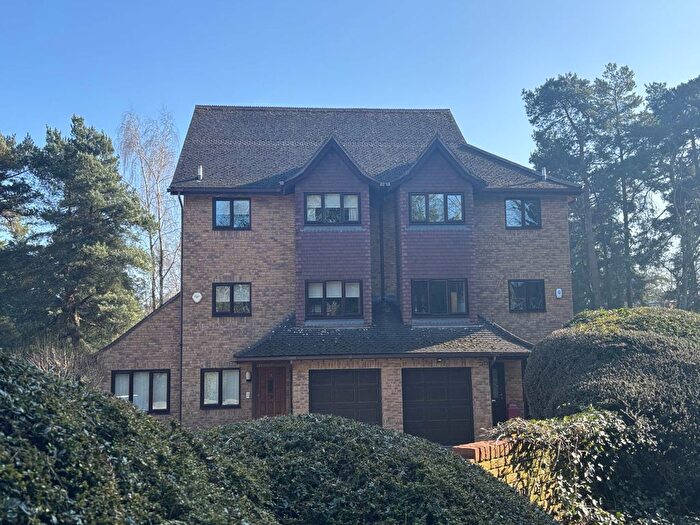 4 Bedroom Town House For Sale In Evening Glade, Golf Links Road, Ferndown, BH22