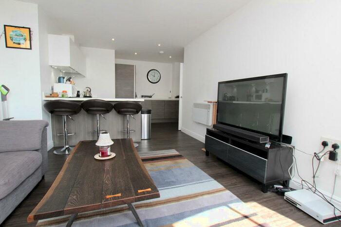 2 Bedroom Apartment To Rent In Drapers Bridge, Nottingham, NG1
