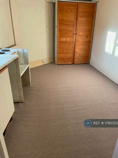 Studio To Rent In Curtis Street, Swindon, SN1