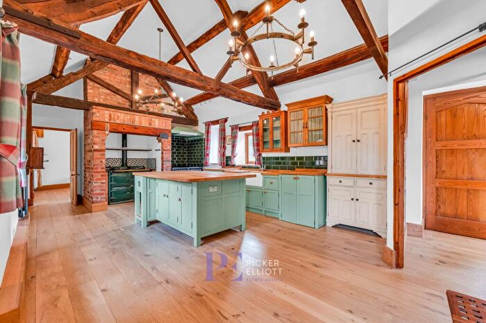 4 Bedroom Barn Conversion For Sale In Main Street, Snarestone, DE12