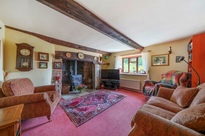 6 Bedroom Farm House For Sale In Cotleigh, Honiton, Devon, EX14