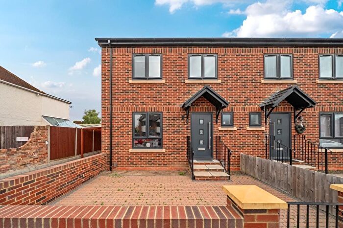 4 Bedroom Semi-Detached House To Rent In Eton, Eton Wick - Windsor, SL4