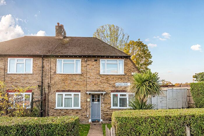 2 Bedroom Maisonette For Sale In Alnwick Road, Lee, SE12