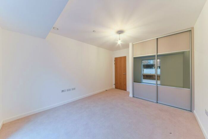 1 Bedroom Flat To Rent In Colindale Gardens, Thonrey Close, Colindale, London, NW9