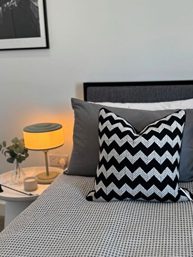 1 Bedroom Flat To Rent In Oxbow, Stephenson House, M5