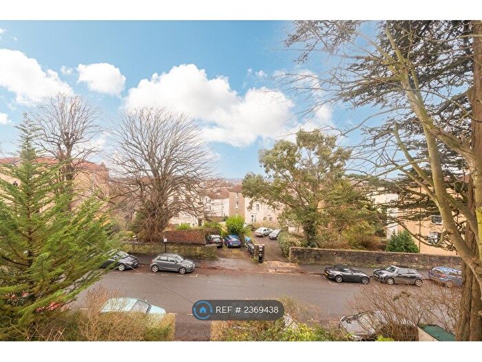 2 Bedroom Flat To Rent In Cotham Grove, Bristol, BS6