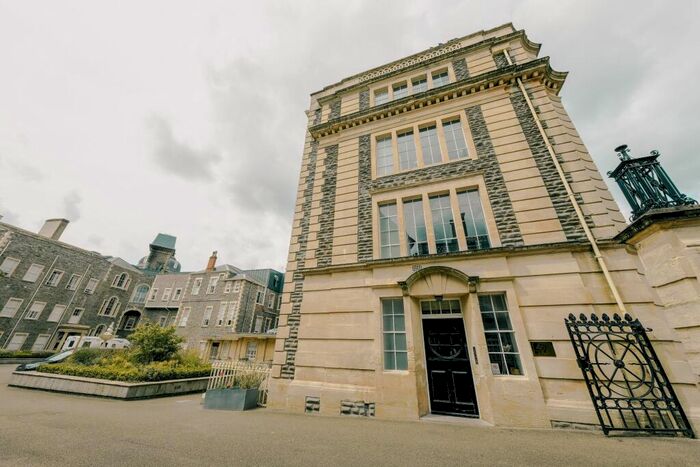 2 Bedroom Apartment For Sale In The General, Bristol, BS1
