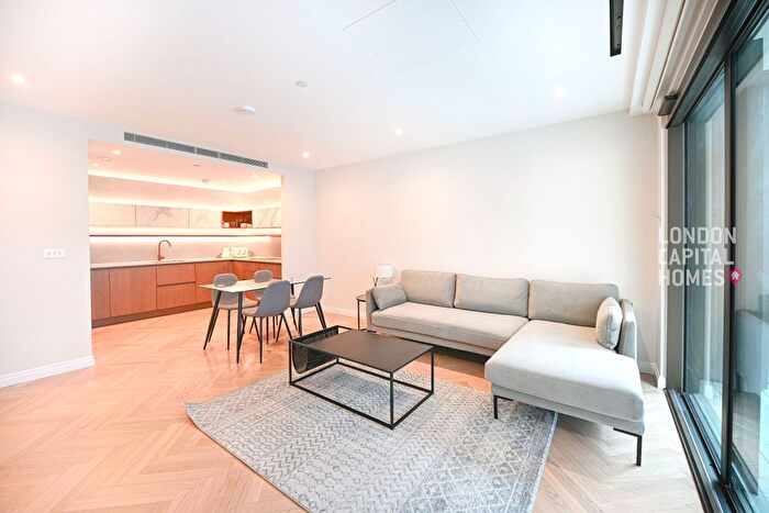 2 Bedroom Flat To Rent In Saxon House, Parkland Walk, London, SW6