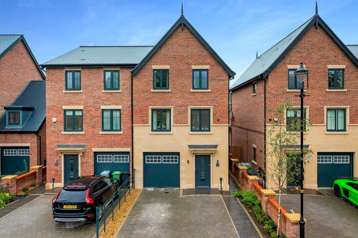 4 Bedroom Town House For Sale In Morris Drive, Nether Alderley, Macclesfield, SK10