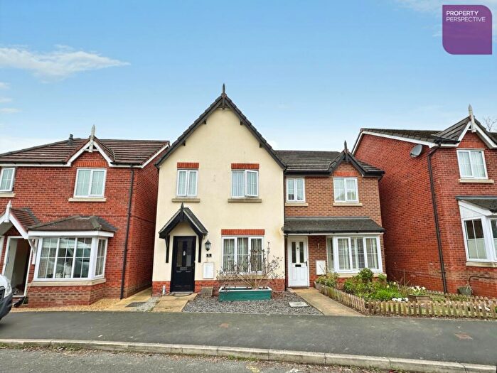 3 Bedroom Semi Detached House For Sale In Walkham Court, Gwersyllt, Wrexham, LL11