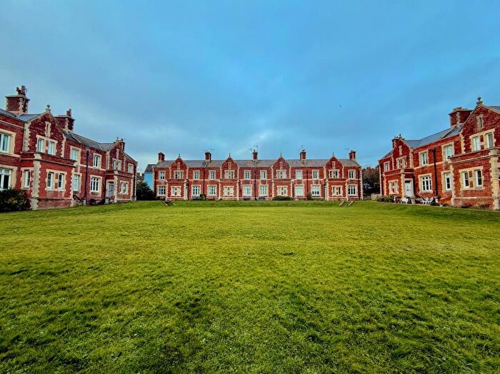 Studio For Sale In Coastguard Cottages, Victoria Parade, Ramsgate, Kent, CT11