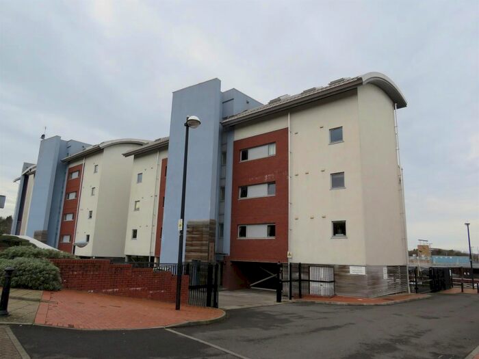 2 Bedroom Flat To Rent In Pierhead View, Penarth, CF64