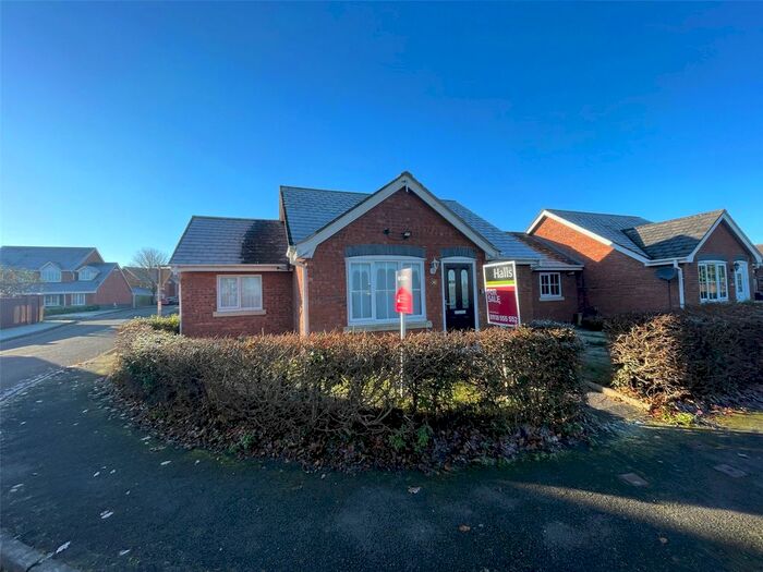 2 Bedroom Bungalow For Sale In Maes Y Celyn, Guilsfield, Welshpool, Powys, SY21