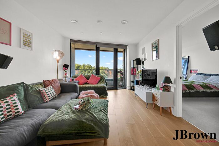 1 Bedroom Flat For Sale In Kingsland High Street, Dalston, E8