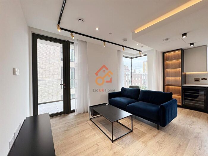 2 Bedroom Flat To Rent In Vermont House, Dingley Road, London, EC1V