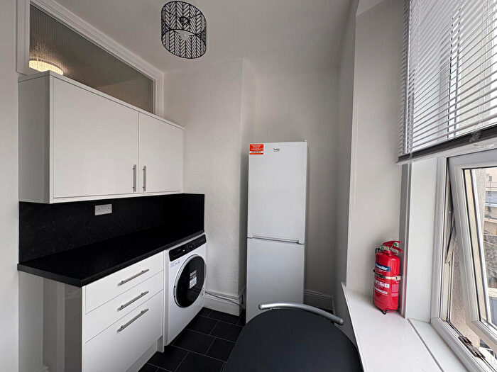 1 Bedroom Flat To Rent In Southside Street, Barbican, PL1