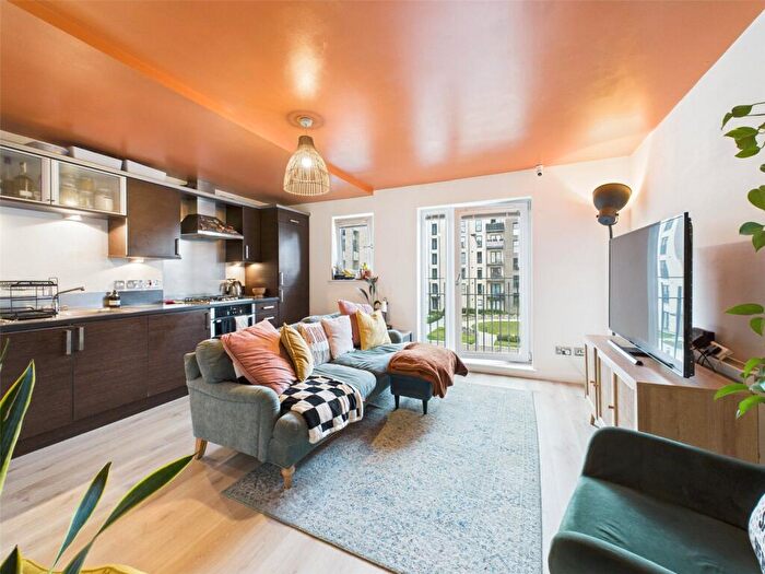 1 Bedroom Apartment To Rent In Salamander Court, Edinburgh, Midlothian, EH6