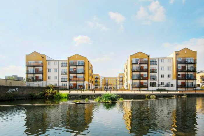 2 Bedroom Flat To Rent In Candle Street, Stepney, London, E1