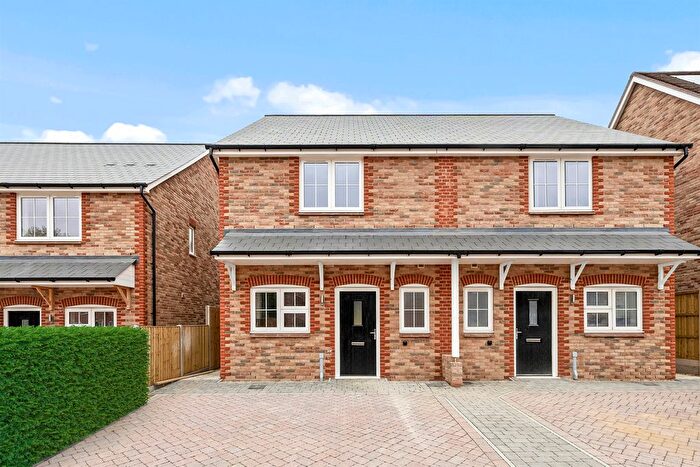 3 Bedroom Semi-Detached House For Sale In Goldbridge Road, Newick, Lewes, BN8