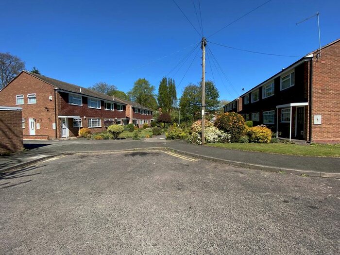 2 Bedroom Maisonette To Rent In Kingsmere Close, Erdington, Birmingham, B24
