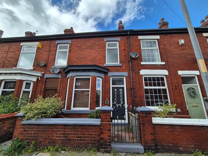 3 Bedroom Terraced House To Rent In Grosvenor Road, Hyde, SK14