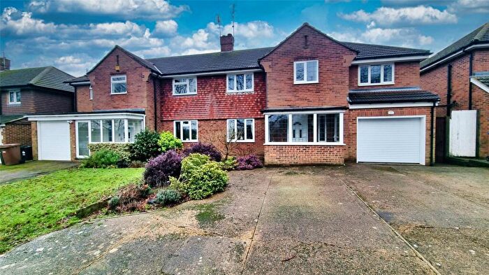 5 Bedroom Semi-Detached House For Sale In Hunters Chase, South Godstone, Godstone, RH9