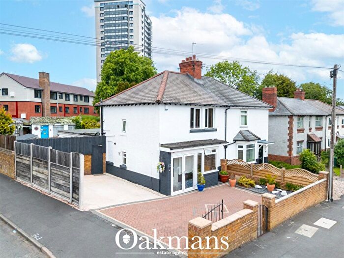 2 Bedroom Semi Detached House For Sale In Newbury Lane, Oldbury, West Midlands, B69