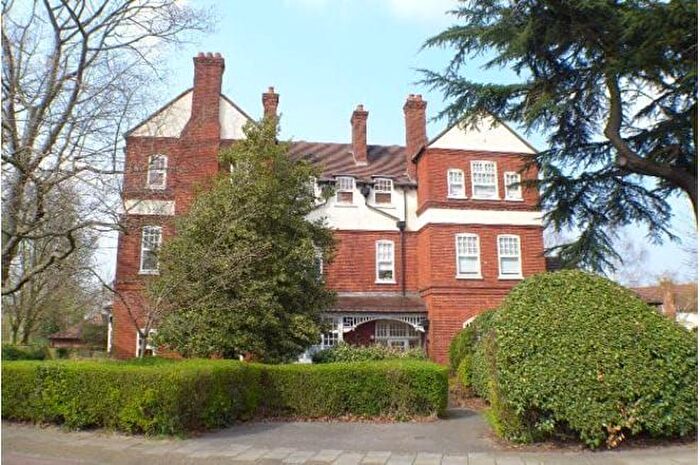 1 Bedroom Flat To Rent In Acacia Way, Sidcup, DA15