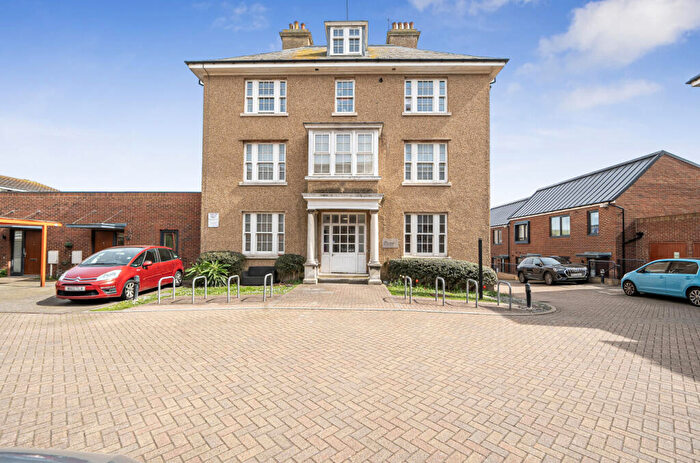 2 Bedroom Flat For Sale In Manor Road, Brighton, East Sussex, BN2