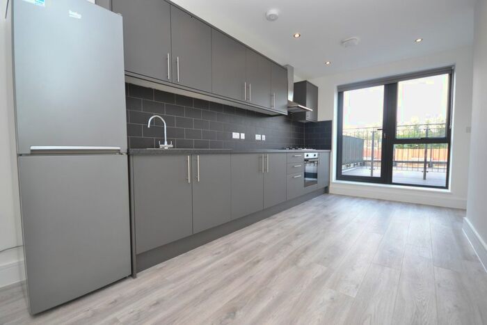 2 Bedroom Flat To Rent In High Street, Orpington BR6