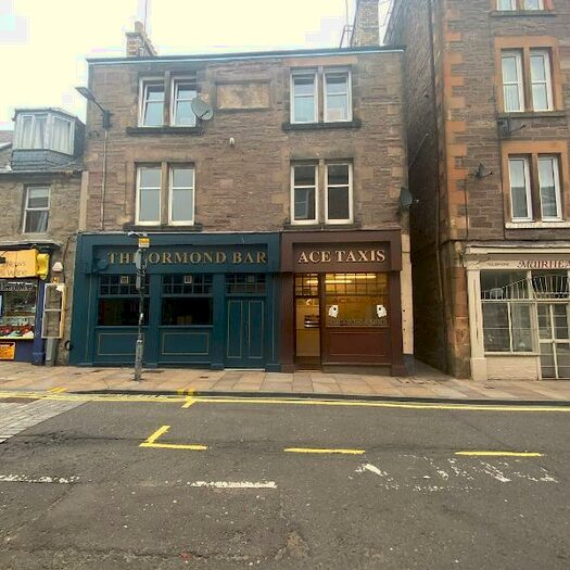 2 Bedroom Flat To Rent In High Street, Perth, Perthshire, PH1