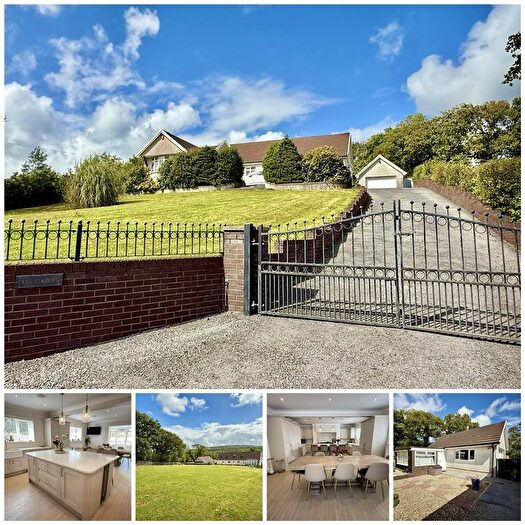 5 Bedroom Detached Bungalow For Sale In Heol Blaenhirwaun, Drefach, Llanelli, SA14