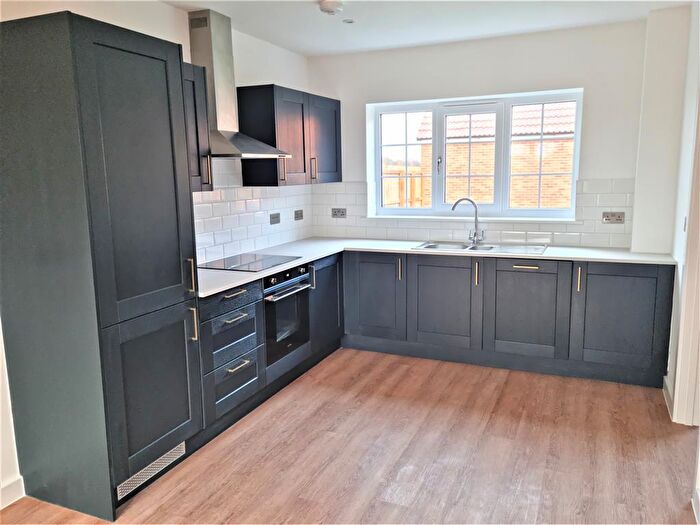 3 Bedroom End Of Terrace House To Rent In Orchard Way, Wisbech St Mary, PE13