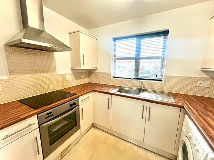 2 Bedroom Flat For Sale In Gressingham Grove, Coventry, CV6