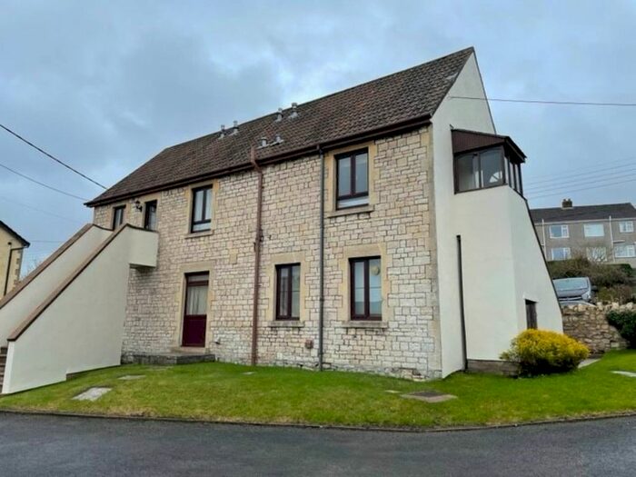 1 Bedroom Flat To Rent In Southfield, Radstock BA3