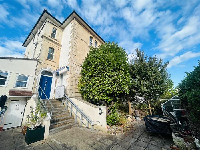 2 Bedroom Flat To Rent In B Ashgrove Road, Redland, BS6