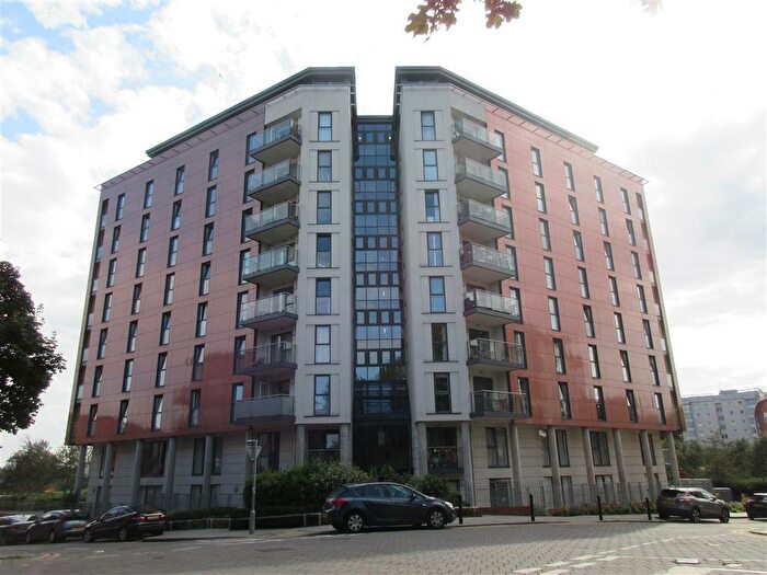 2 Bedroom Apartment To Rent In Mason Way, Birmingham, B15
